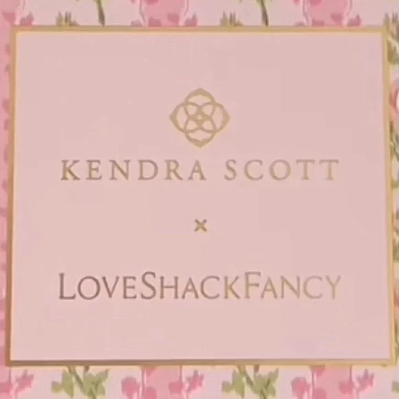 LoveShackFancy x Kendra Scott blooming heirloom pink locket gold bow necklace - Picture 9 of 9